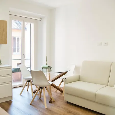 Daire Mascari - Aqua *